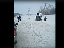 Легковой автомобиль перевернулся на кузбасской трассе