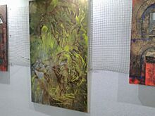 На выставке ростовской художницы представили картину, которую могут дорисовать посетители