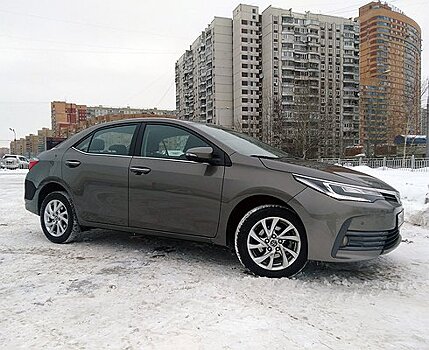 Новая Toyota Corolla: честно, надежно, дорого