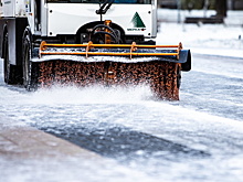 Калининградская «Чистота» покупает ковши, чтобы приспособить летнюю технику под уборку снега