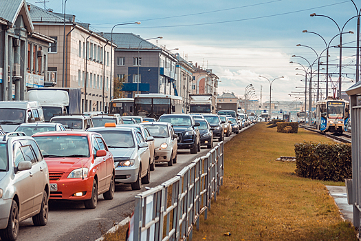 Восьмибалльные пробки сковали движение в Кемерове
