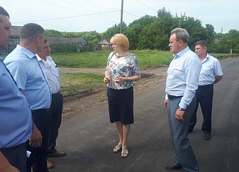 В Башмаковском районе ведется ремонт сельской дороги
