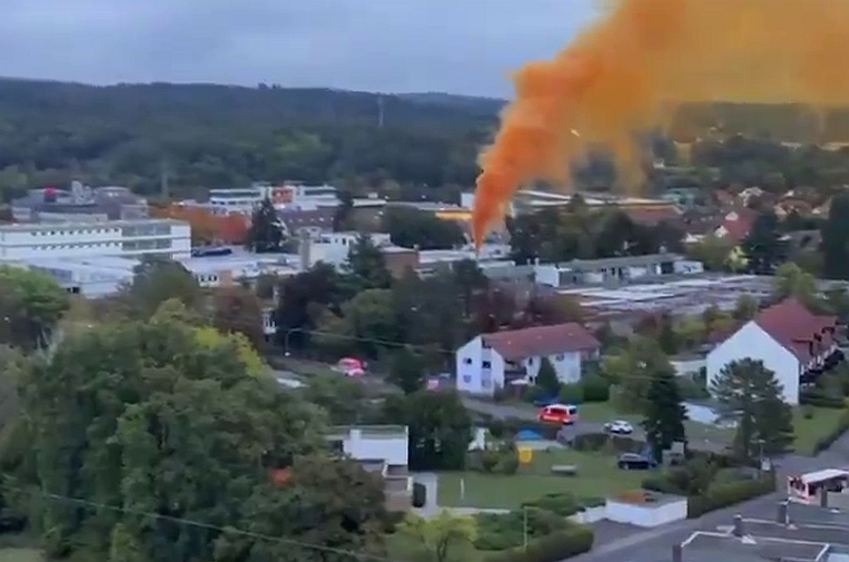 Немецкий город накрыло желтое облако из-за аварии на заводе