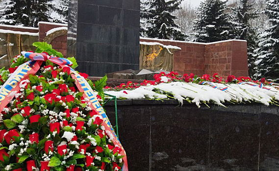 В Курской области простились с погибшим в СВО военнослужащим Алексеем Глотовым