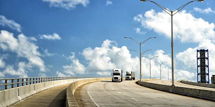 Новый автомобильный мост свяжет Туркменистан и Казахстан в 2024 году