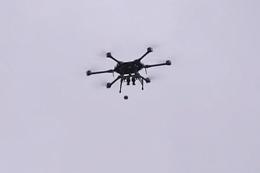 Появилось видео применения нового гексакоптера "Ведьма" против ВСУ