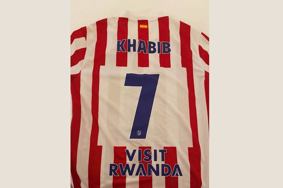 Нурмагомедов получил подарок от «Атлетико»