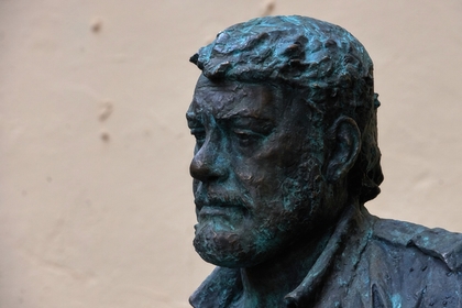 Памятник Сергею Довлатову, Санкт-Петербург, Российская Федерация