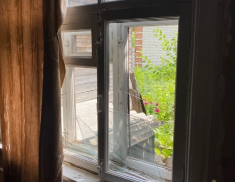 Житель Сызрани украл из чужого дома телевизор и посуду