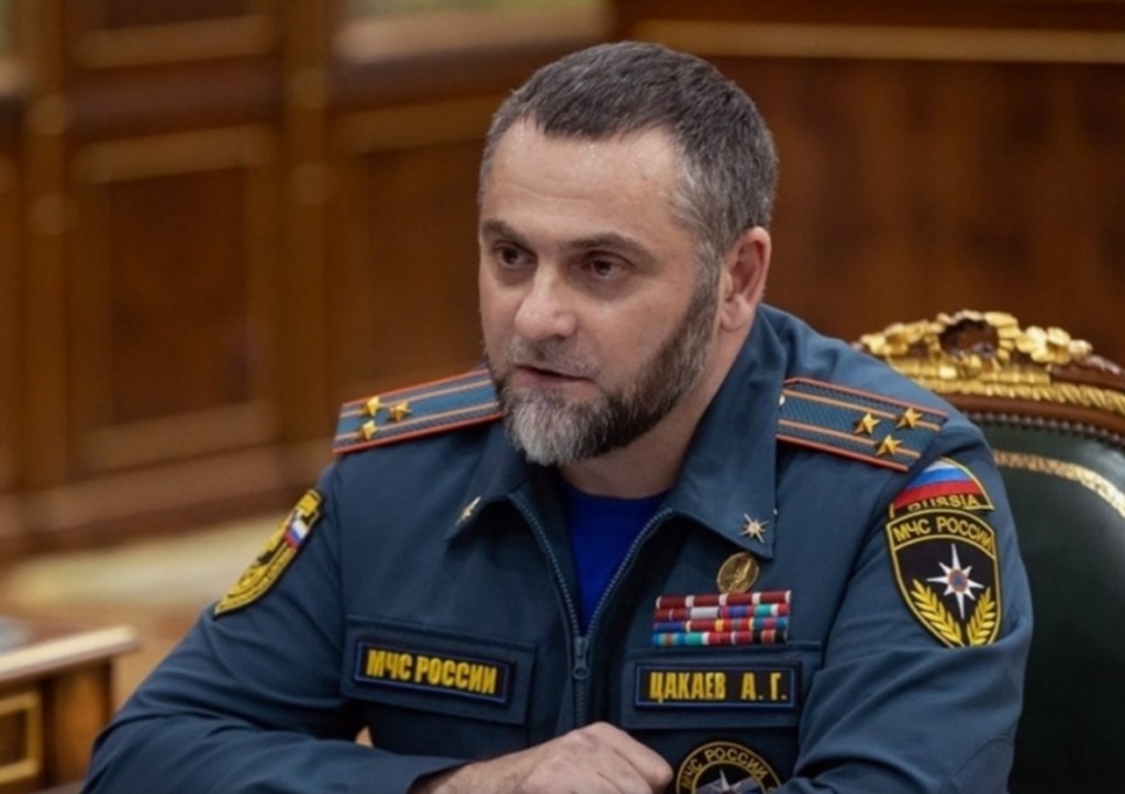 Что за скандал с задержанием главы МЧС Чечни: реакция Кадырова и Меликова