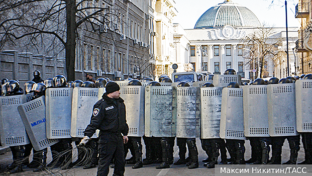 Киевский режим подъедает своих основателей