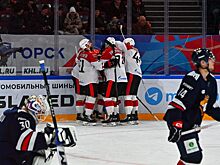 «Авангард» обыграл «Локомотив» в первом матче четвертьфинала КХЛ