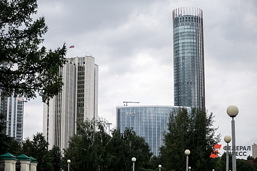 Криминальный босс устроил драку в самом высоком здании Екатеринбурга