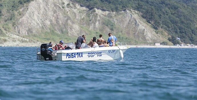 Украинский блогер показал, сколько туристов в Крыму