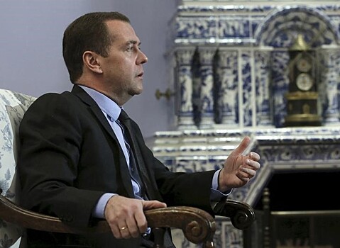 Медведев рассказал об экономических планах на 6 лет