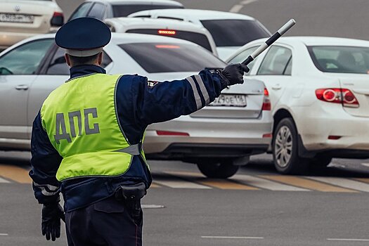 Сотрудники ГИБДД Адыгеи задержаны при получении взятки