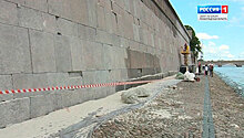 Для стен Петропавловской крепости наступили "банные дни"