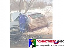 В Похвистнево «Ford Focus» протаранил «Mitsubishi», есть видео