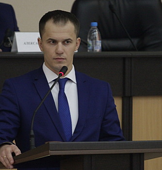 Константин Горобцов призвал активнее решать вопросы трудоустройства молодежи на калужских предприятиях