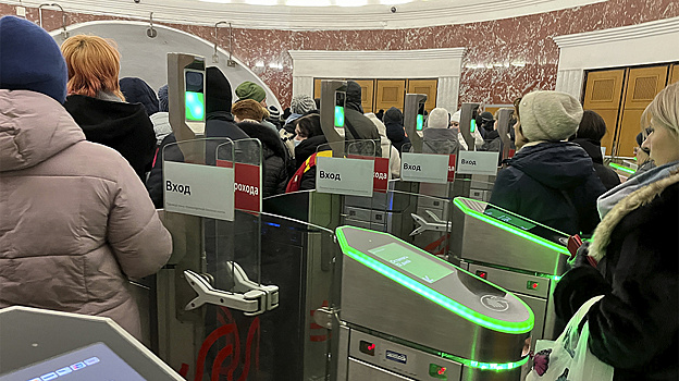 Система оплаты по биометрии в петербургском метро заработала со сбоями