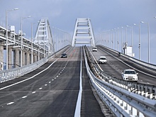 Движение по Крымскому мосту перекрыли почти на час