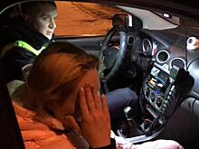 Тюменка заплатит 30 тысяч рублей за пинки по стажеру ДПС