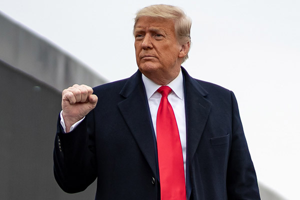 Американский фотограф заснял пулю, летевшую в Трампа