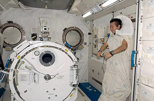 Космонавт рассказал, как спит в невесомости