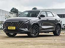Changan UNI-Z вдруг решили сделать с бензиновым мотором