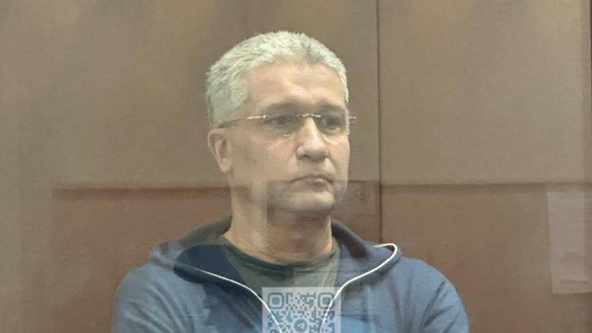 Суд продлил арест замминистра обороны Иванову