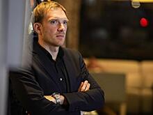 Модник недели: деловые и эксцентричные образы Андрея Бурковского в сериале «Медиатор»