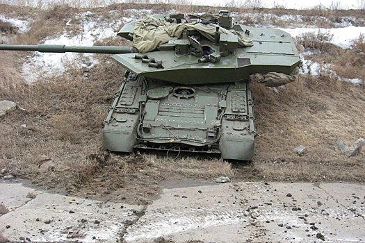 "Т-100": технологии "Черного орла", "Бурлака" и Т-90М могут объединить