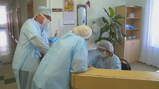 В Кинель-Черкасскую больницу по программе "Земский врач" приехали три доктора