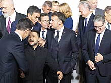 Зеленский продолжил переговоры с Кушнером и Уиткоффом после саммита в Париже