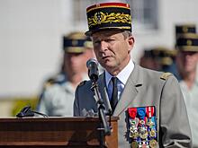 Главнокомандующий армии Франции подал в отставку