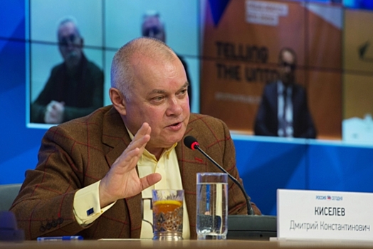 Телеведущий Киселев заявил, что подхватил пневмонию