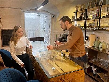 Молодой предприниматель из Самары открыл чайный бар с помощью регионального гранта