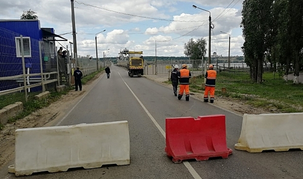 В Воронеже на капремонт перекрыли мост через водохранилище
