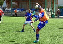 Столичные мчсники сыграли в мини-футбол на арене «Чертаново»