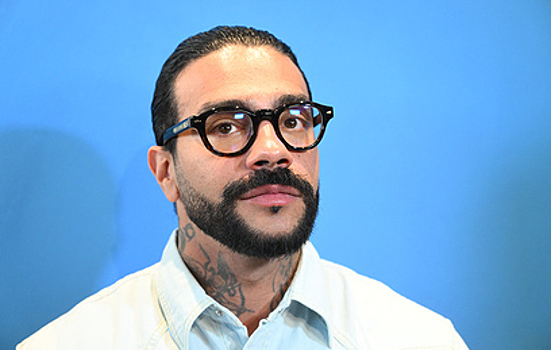 Появилось фото 11-летней дочери Тимати в инвалидном кресле. Бабушка не доглядела