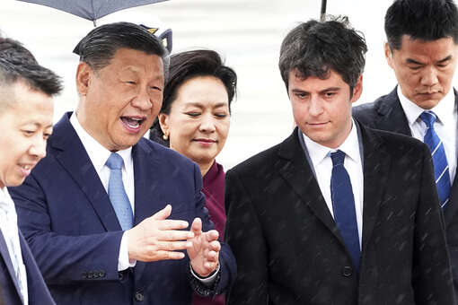 Си Цзиньпин заявил, что КНР и Франции надо вместе предотвратить холодную войну