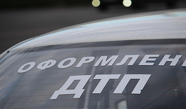 В Воронеже ехавшая по главной дороге водитель Audi оказалась в больнице