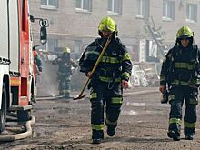 Крупный пожар на складе в Петербурге локализован