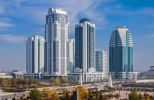 В Чечне строят всё больше высоток и небоскрёбов, что уникально для территории с повышенной сейсмоопасностью