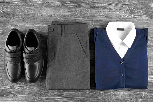 В российском городе родители несколько часов стояли в очереди за школьной формой