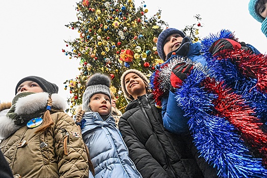 Большинство семей с детьми проведут новогодние праздники в Москве