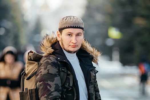 «Хочу запечатлеть всех стариков республики». Как фотограф из Ингушетии создал трогательный проект о старейшинах региона