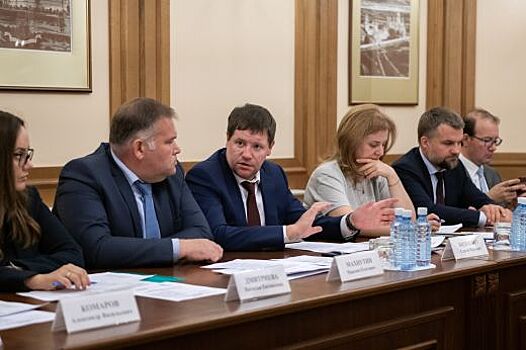 Комиссия под руководством Сергея Бидонько определила дальнейшие шаги по поддержке свердловчан, пострадавших от недобросовестных застройщиков
