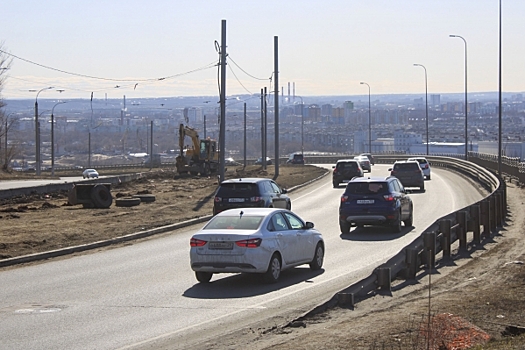 Автоэксперт обвинил таможню в незаконных требованиях к владельцам иномарок