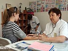«Дефицитным» медикам доплатят. Как решают проблему с кадрами в глубинке